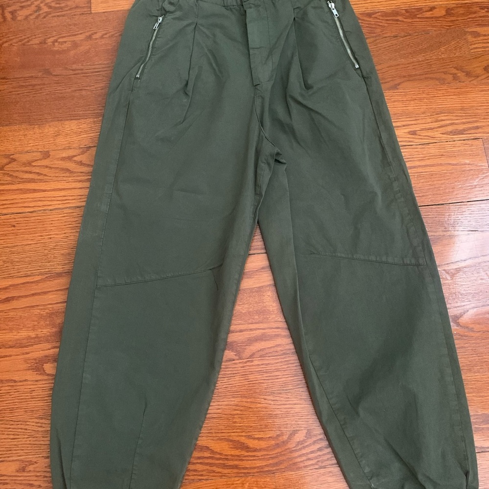 Zara Wonen’s Green Cargo Pants with Elastic Cuffs